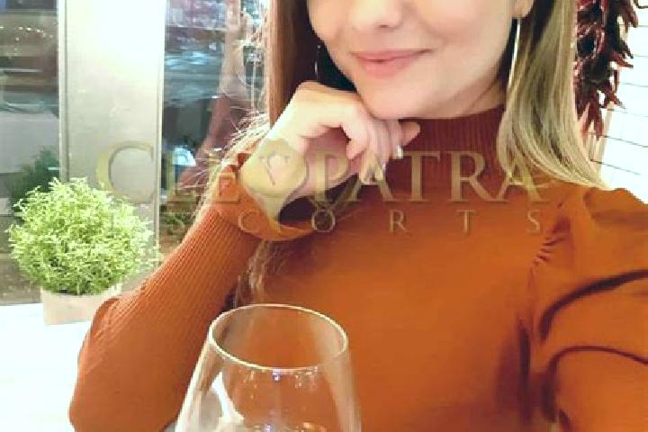 Clara, 38, a chestnut hazel-eyed slavic companion based in Dougoueleu. Offering Couples, 69, Dinner Date, OWO, BDSM. Available for incall and outcall, day an...