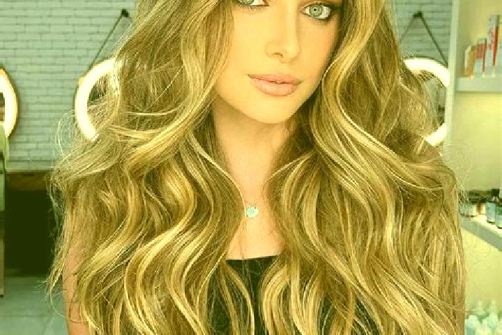 Clara, 38, a dark blonde dark-eyed middle eastern companion based in Cholet. Offering Deep French Kissing, Party Girl, Dinner Date, Couples. Available for in...