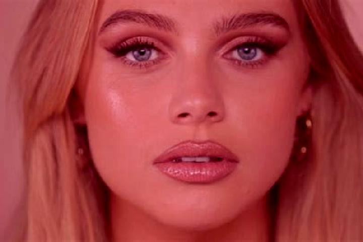 Clara, 38, a platinum blonde blue-eyed slavic companion based in Chaloem Phra Kiat. Offering Girlfriend Experience, Deep French Kissing, GFE, Travel Companio...