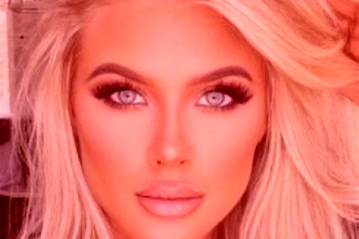 Clara, 38, a platinum blonde grey-eyed caribbean companion based in Yeditepe. Offering Party Girl, Domination, Girlfriend Experience, Duos. Available for inc...