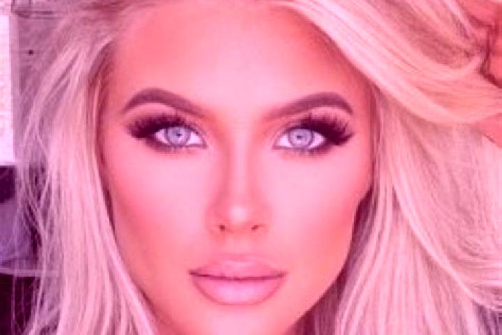 Clara, 38, a platinum blonde hazel-eyed latina companion based in Garlitos. Offering Duos, Domination, Party Girl, Tantra. Available for incall and outcall, ...