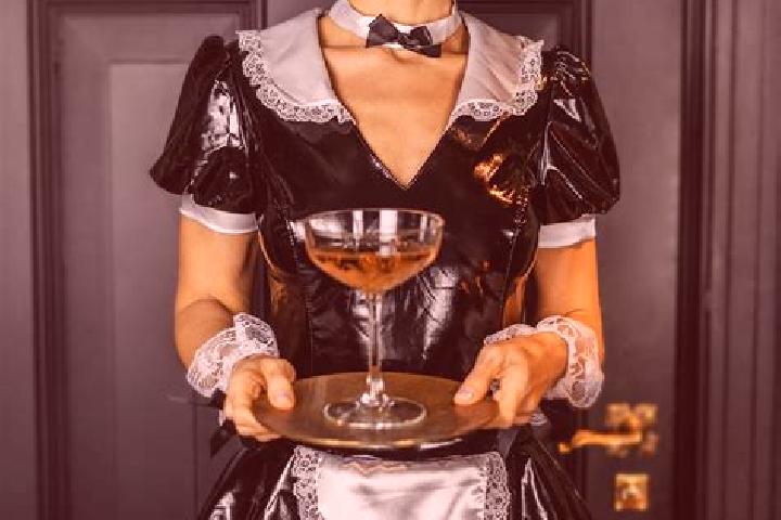 Clara, 38, a red brown-eyed caucasian companion based in Las Pedroneras. Offering 69, Roleplay, BDSM. Available for incall and outcall, overnight bookings av...