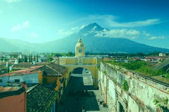 Clara, 38 — Escort in Antigua Guatemala, Guatemala