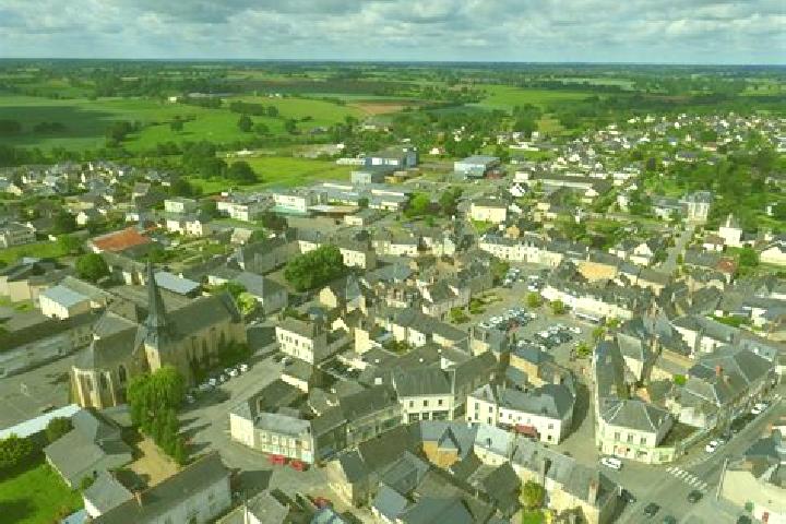Clara, 38 — Escort in Ecommoy, France
