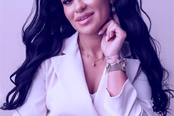 Clara, 38 — Escort in Golancz, Poland