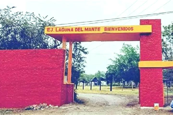 Clara, 38 — Escort in Laguna del Mante, Mexico
