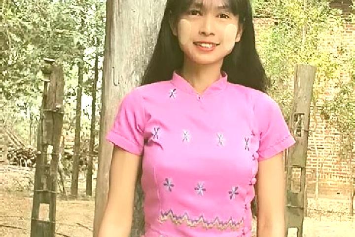 Clara, 38 — Escort in Taung Kone, Myanmar