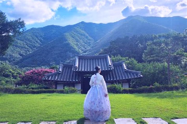 Clara, 38 — Escort in Wanju, South Korea