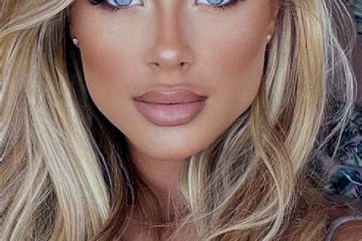Clara, 39, a blonde blue-eyed latina companion based in Iacanga. Offering GFE, Domination, CIM. Available for incall and outcall, day and evening dates.
