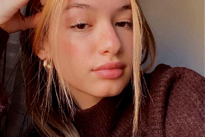 Clara, 39, a blonde brown-eyed indian companion based in Lignieres-de-Touraine. Offering BDSM, Overnight, Couples, Fetish. Available for incall and outcall, ...
