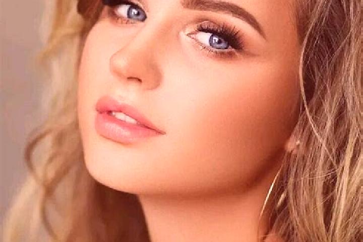 Clara, 39, a dark blonde blue-eyed slavic companion based in Laramie. Offering Party Girl, A-Level, BDSM. Available for incall and outcall, overnight booking...