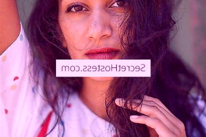 Clara, 39, a red grey-eyed indian companion based in Sajobabony. Offering Domination, Deep French Kissing, Travel Companion, Prostate Massage. Available for ...