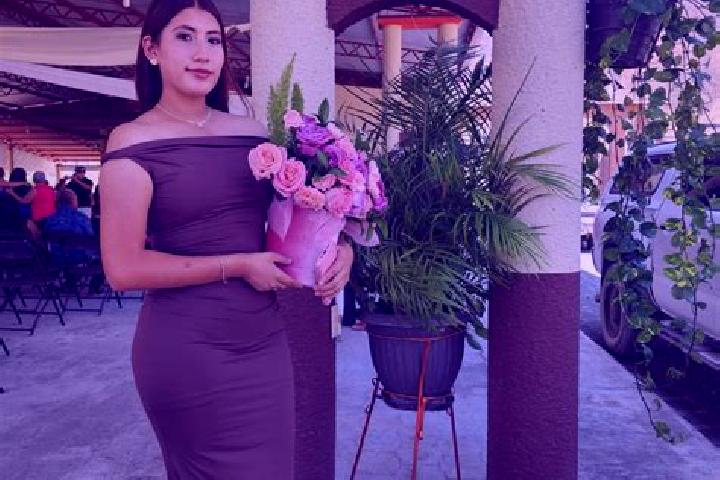 Clara, 39 — Escort in Nuevo Copaltepec, Mexico