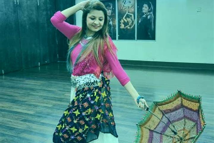Clara, 39 — Escort in Sangvi, India
