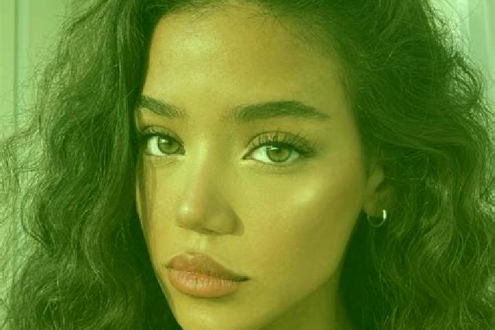 Eleanor, 20, a black brown-eyed caucasian companion based in Blind Bay. Offering Tantra, Dinner Date, OWO, Roleplay. Available for incall and outcall, day an...