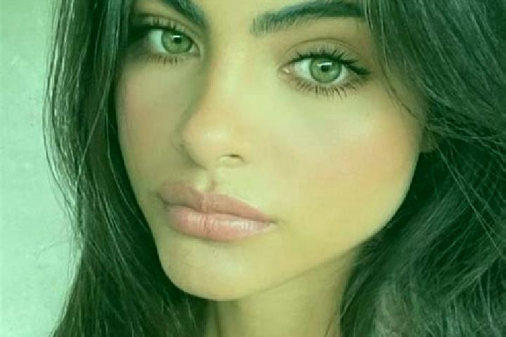 Eleanor, 20, a black dark-eyed indian companion based in Bula. Offering Domination, CIM, Prostate Massage. Available for incall and outcall, overnight bookin...