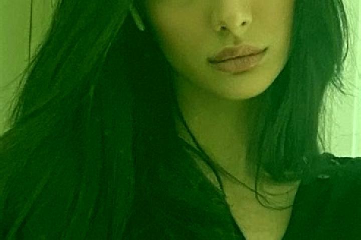 Eleanor, 20, a black dark-eyed middle eastern companion based in Kamenne Zehrovice. Offering Deep French Kissing, Travel Companion, Fetish. Available for inc...
