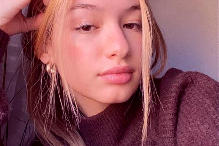 Eleanor, 20, a blonde brown-eyed indian companion based in East Sandwich. Offering Girlfriend Experience, Tantra, 69, Fetish. Available for incall and outcal...