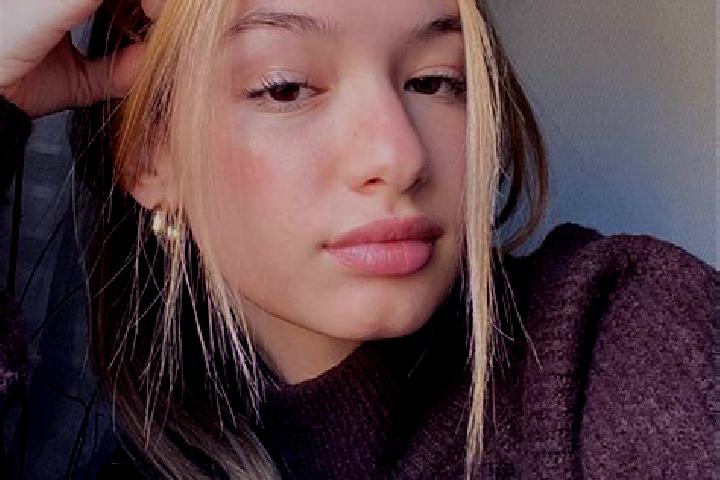 Eleanor, 20, a blonde brown-eyed middle eastern companion based in Riohacha. Offering Tantra, Domination, 69. Available for incall and outcall, overnight boo...