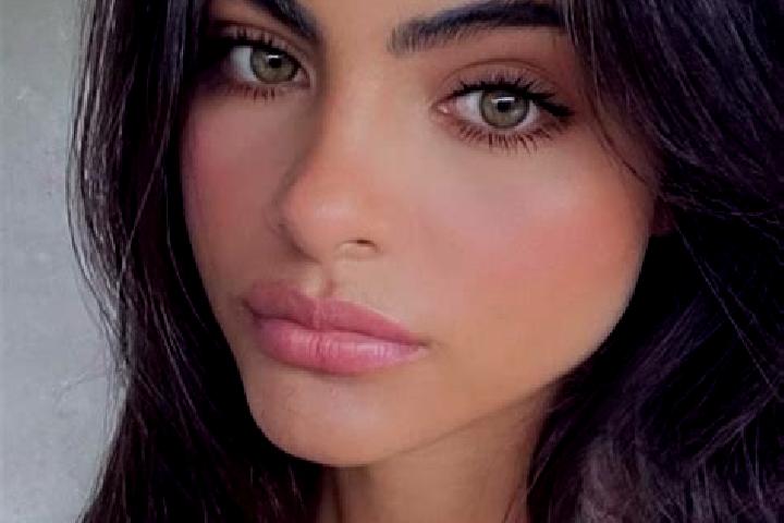 Eleanor, 20, a brunette green-eyed indian companion based in Xilembene. Offering Domination, OWO, Deep French Kissing, Fetish. Available for incall and outca...