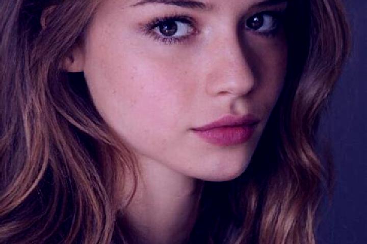 Eleanor, 20, a chestnut blue-eyed latina companion based in Miranda de Arga. Offering Prostate Massage, A-Level, 69, OWO. Available for incall and outcall, o...