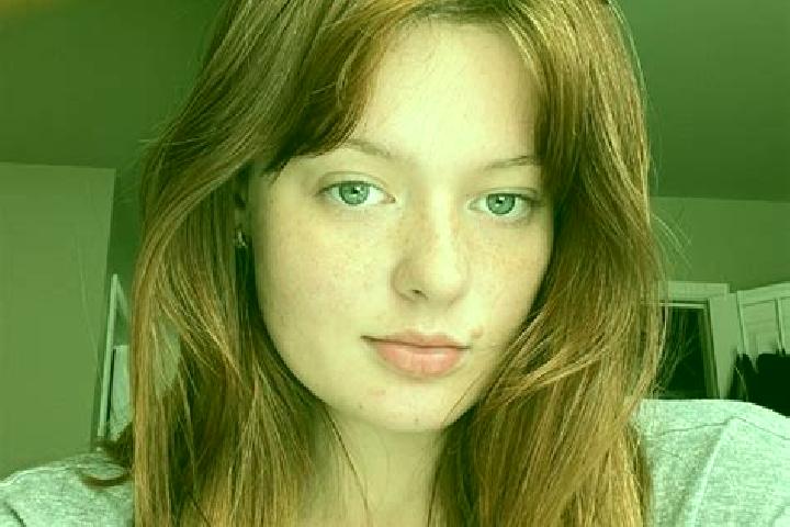 Eleanor, 20, a red blue-eyed caucasian companion based in Horsunlu. Offering GFE, Domination, Couples. Available for incall and outcall, day and evening dates.