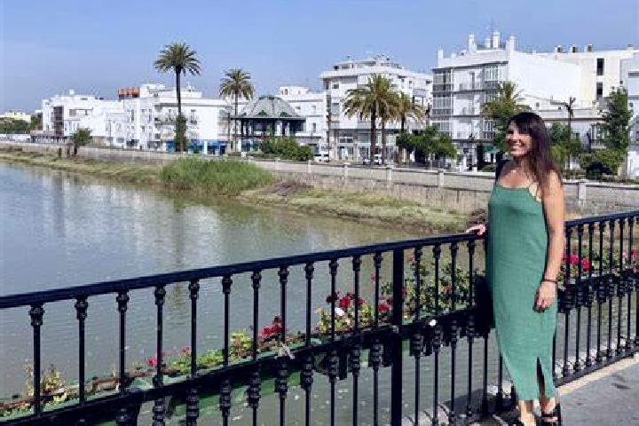 Eleanor, 20 — Escort in Chiclana de la Frontera, Spain