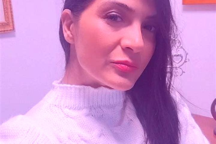 Eleanor, 20 — Escort in Galbeni, Romania