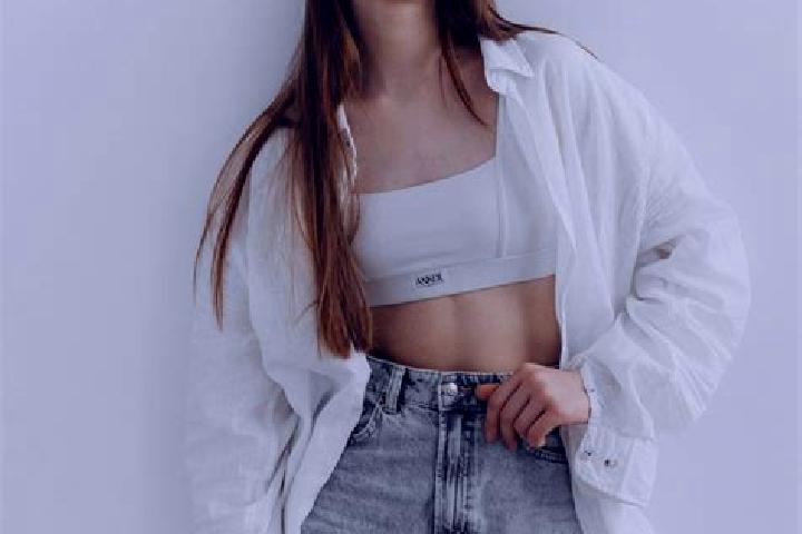 Eleanor, 20 — Escort in Ivanovskaya, Russia