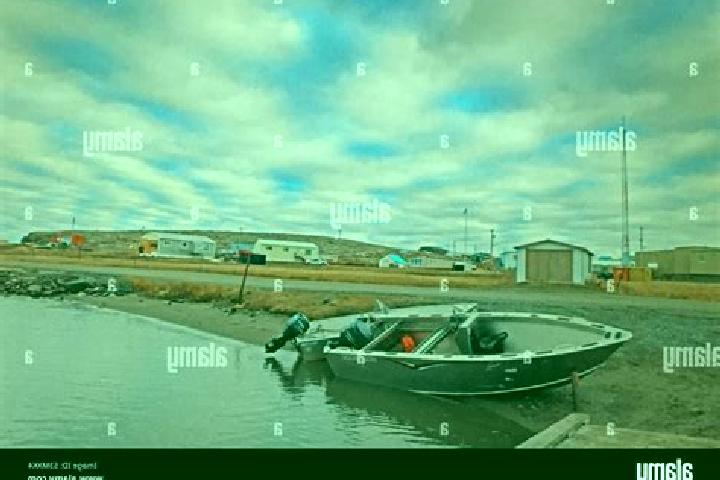 Eleanor, 20 — Escort in Kugluktuk, Canada