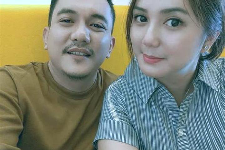 Eleanor, 20 — Escort in Onolimbu, Indonesia