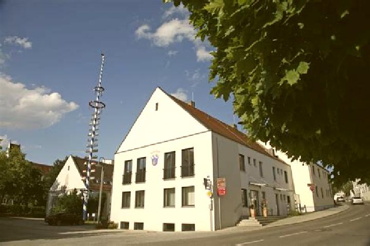 Eleanor, 20 — Escort in Thierhaupten, Germany