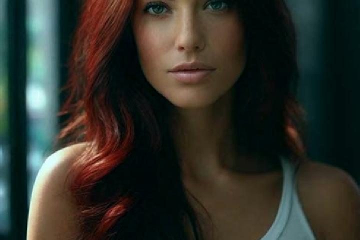 Eleanor, 21, a auburn hazel-eyed caucasian companion based in Kurdeh. Offering Party Girl, Tantra, Girlfriend Experience. Available for incall and outcall, o...
