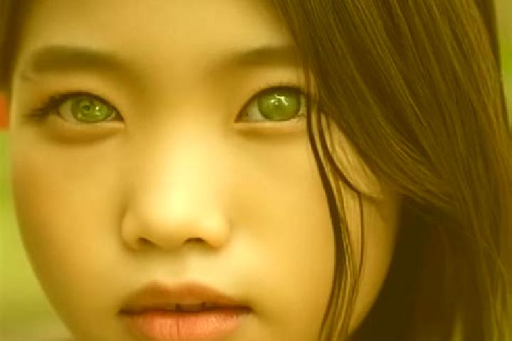 Eleanor, 21, a black green-eyed asian companion based in Bungasrejo. Offering CIM, Massage, 69, Dinner Date. Available for incall and outcall, overnight book...