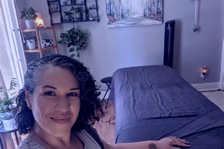 Eleanor, 21, a black grey-eyed mediterranean companion based in Tonsupa. Offering GFE, Massage, Overnight. Available for incall and outcall, overnight bookin...