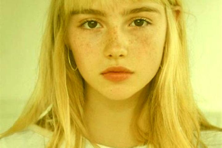 Eleanor, 21, a blonde brown-eyed indian companion based in Arjaeng. Offering Couples, Duos, A-Level. Available for incall and outcall, day and evening dates.
