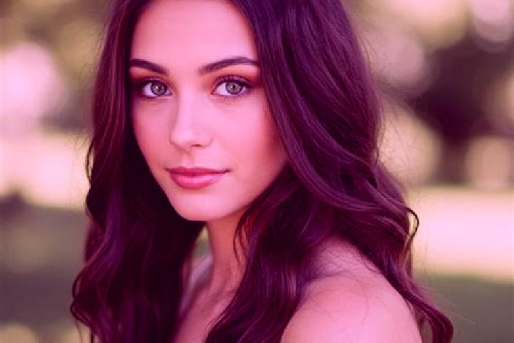 Eleanor, 21, a brunette hazel-eyed mediterranean companion based in Tinaud. Offering Girlfriend Experience, Roleplay, Couples. Available for incall and outca...