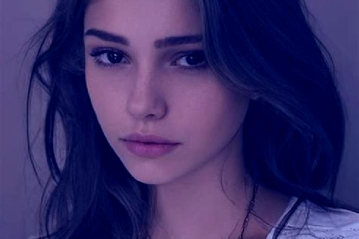 Eleanor, 21, a chestnut hazel-eyed slavic companion based in Cabombo. Offering Fetish, Girlfriend Experience, Erotic Massage, Massage, A-Level. Available for...