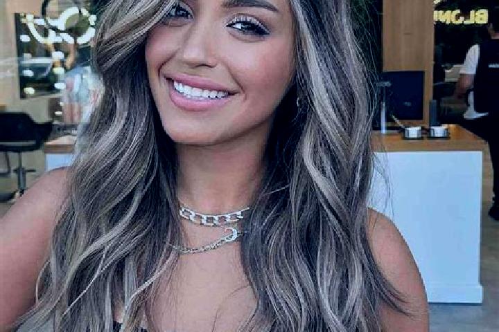 Eleanor, 21, a dark blonde brown-eyed mediterranean companion based in Khiliomodhi. Offering Erotic Massage, Prostate Massage, BDSM. Available for incall and...