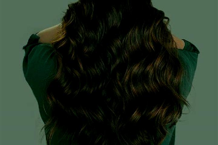 Eleanor, 22, a auburn dark-eyed asian companion based in Muirkirk. Offering Tantra, CIM, Overnight. Available for incall and outcall, day and evening dates.