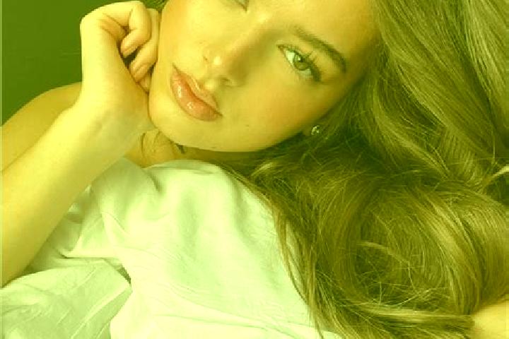 Eleanor, 22, a auburn hazel-eyed latina companion based in Atronie. Offering Girlfriend Experience, Prostate Massage, Overnight, Duos. Available for incall a...