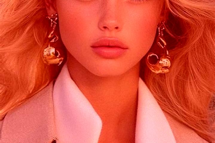Eleanor, 22, a blonde amber-eyed ebony companion based in Barningham. Offering BDSM, Couples, Duos, Deep French Kissing. Available for incall and outcall, da...