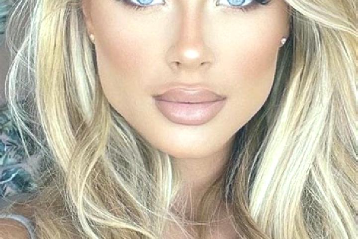 Eleanor, 22, a blonde hazel-eyed latina companion based in Bakau Wasulun. Offering Massage, Striptease, Domination. Available for incall and outcall, overnig...