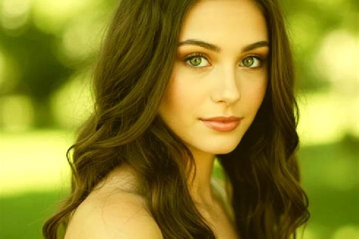 Eleanor, 22, a brunette hazel-eyed latina companion based in Pohled. Offering Dinner Date, Fetish, GFE, Duos. Available for incall and outcall, overnight boo...