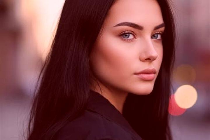 Eleanor, 22, a chestnut blue-eyed latina companion based in Village Green-Green Ridge. Offering BDSM, CIM, Fetish, GFE, Tantra. Available for incall and outc...