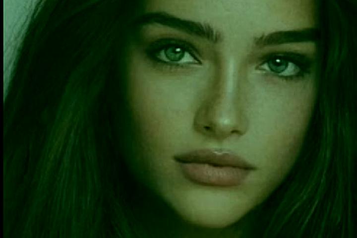 Eleanor, 22, a chestnut grey-eyed caucasian companion based in Hauteville-sur-Mer. Offering Domination, 69, OWO, Party Girl. Available for incall and outcall...