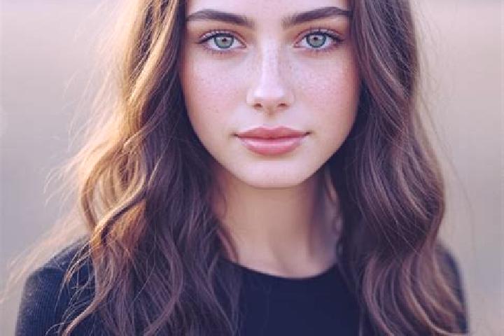 Eleanor, 22, a chestnut grey-eyed mediterranean companion based in Breitenbrunn. Offering Prostate Massage, Couples, A-Level, Fetish. Available for incall an...