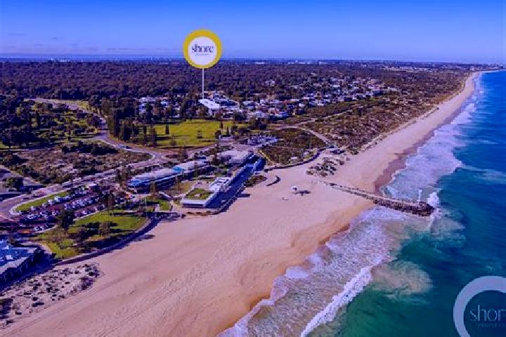 Eleanor, 22 — Escort in City Beach, Australia