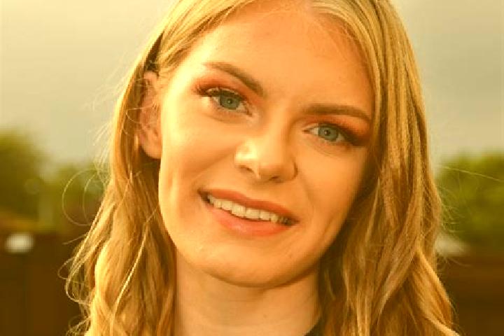 Eleanor, 22 — Escort in Dawlish, United Kingdom