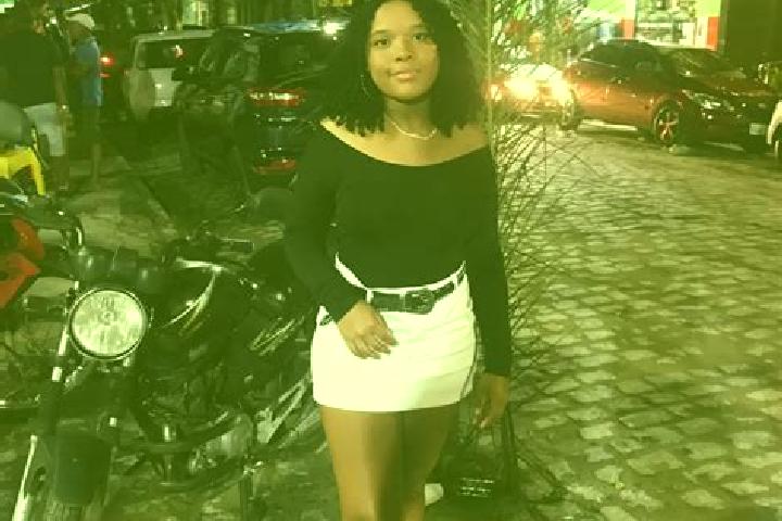 Eleanor, 22 — Escort in Itapitanga, Brazil